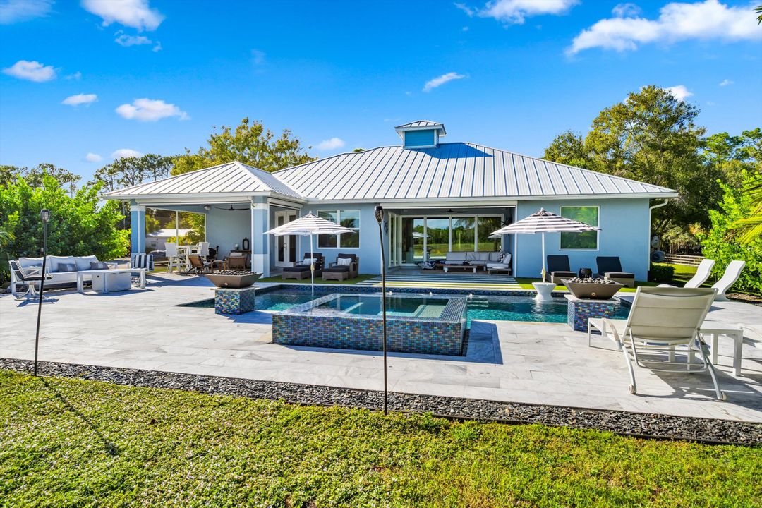 For Rent: $15,000 (3 beds, 2 baths, 2102 Square Feet)