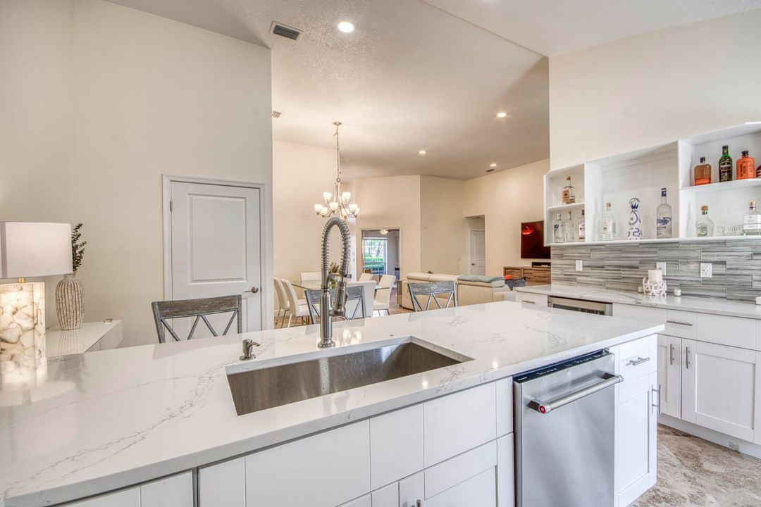 For Sale: $869,000 (3 beds, 3 baths, 1771 Square Feet)