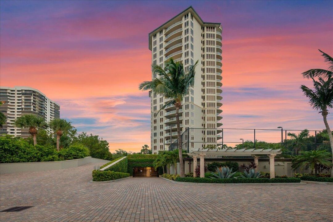 En Venta: $5,200,000 (3 camas, 3 baños, 4069 Pies cuadrados)