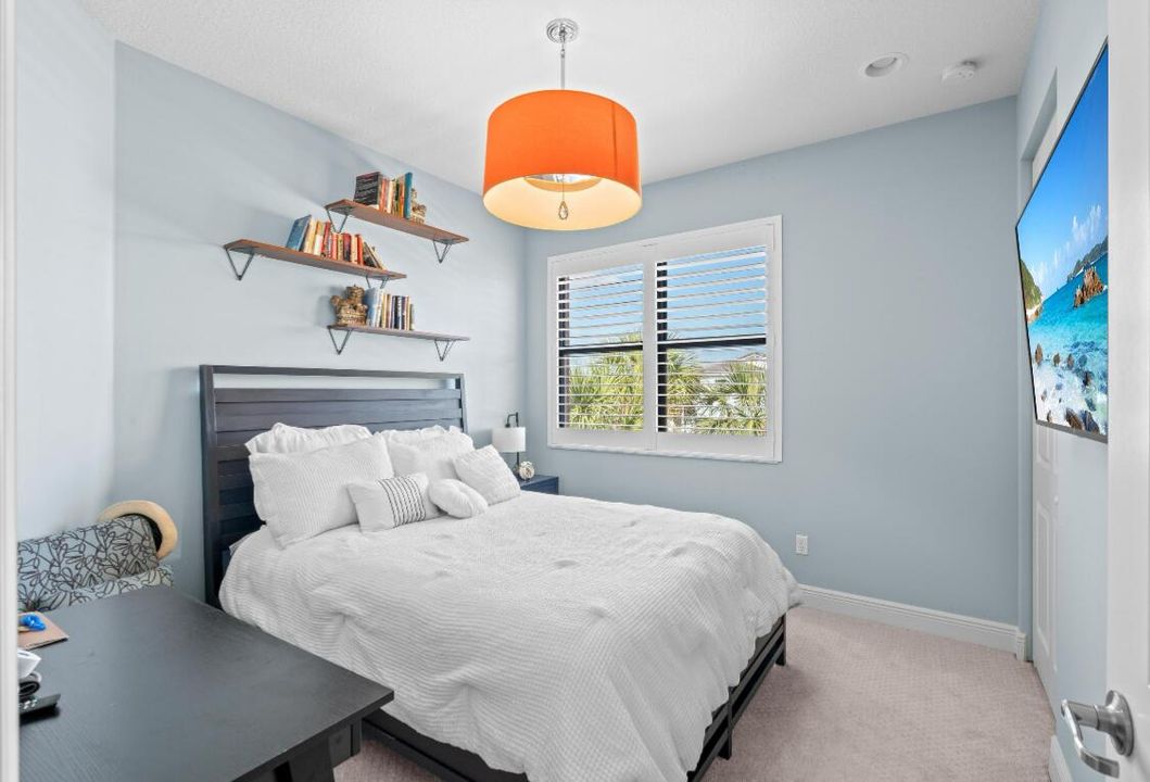 For Sale: $540,000 (3 beds, 2 baths, 1712 Square Feet)