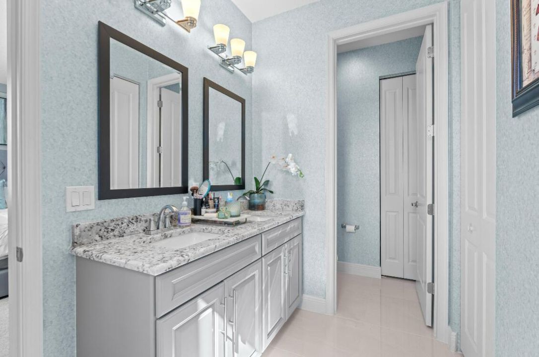 For Sale: $540,000 (3 beds, 2 baths, 1712 Square Feet)