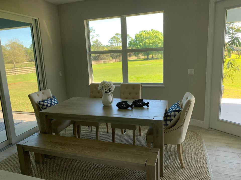 For Rent: $15,000 (3 beds, 2 baths, 2102 Square Feet)