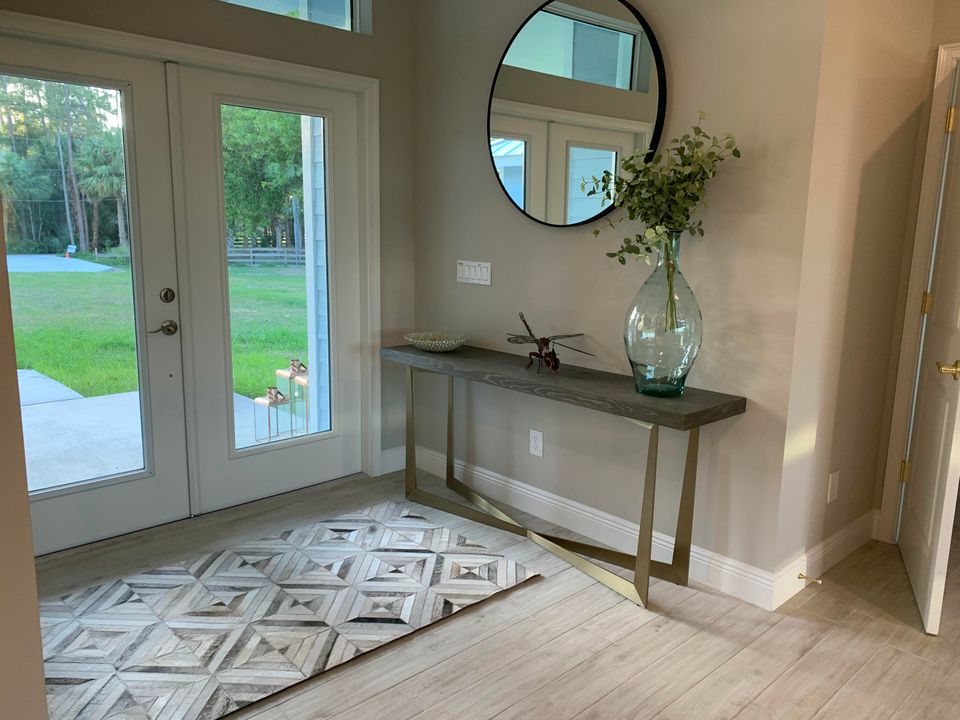 For Rent: $15,000 (3 beds, 2 baths, 2102 Square Feet)