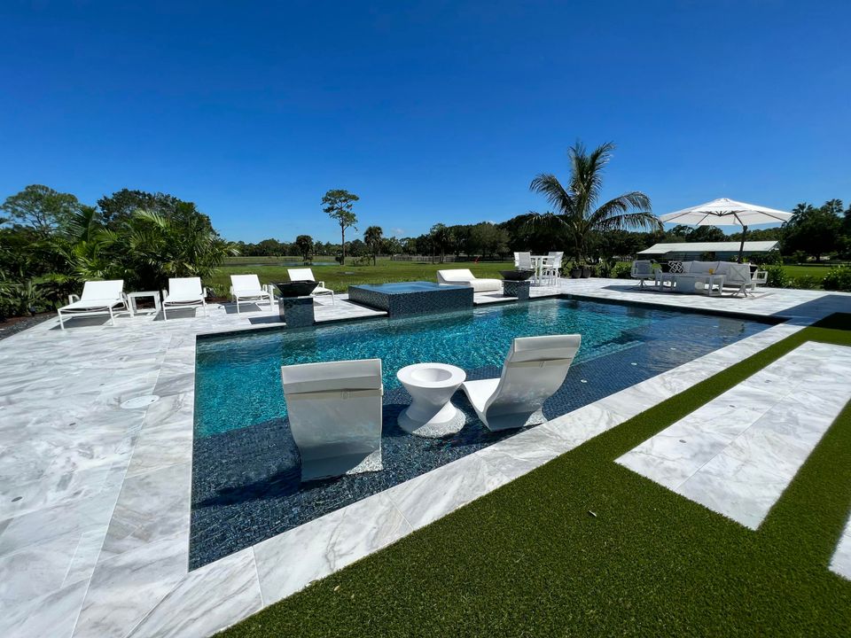 For Rent: $15,000 (3 beds, 2 baths, 2102 Square Feet)