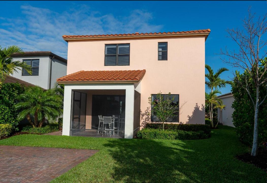 For Sale: $540,000 (3 beds, 2 baths, 1712 Square Feet)