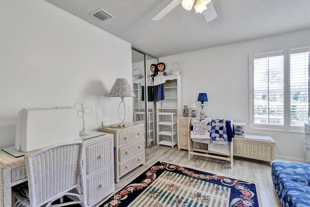 For Sale: $389,000 (2 beds, 2 baths, 1542 Square Feet)