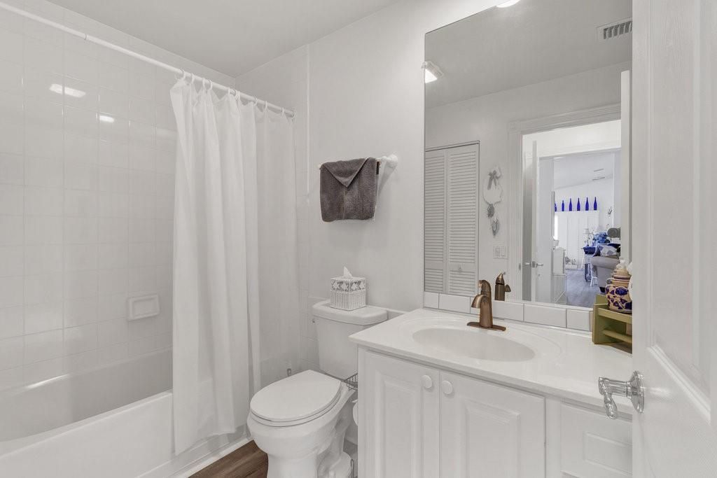 For Sale: $389,000 (2 beds, 2 baths, 1542 Square Feet)