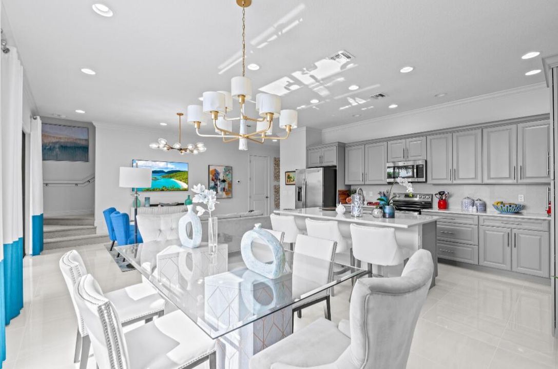 For Sale: $540,000 (3 beds, 2 baths, 1712 Square Feet)