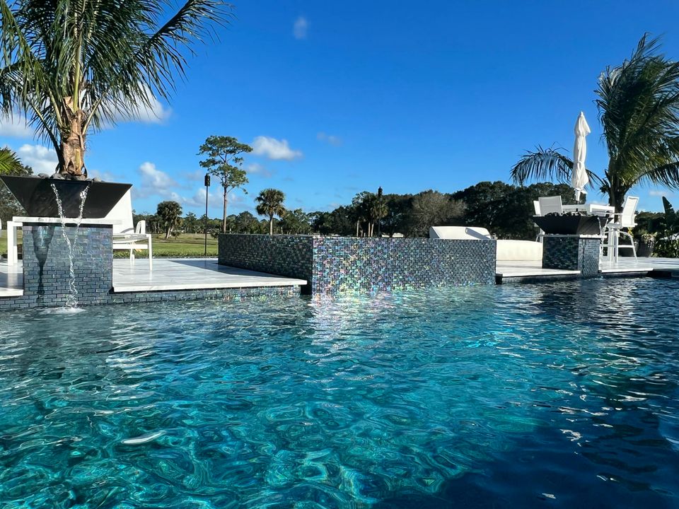 For Rent: $15,000 (3 beds, 2 baths, 2102 Square Feet)