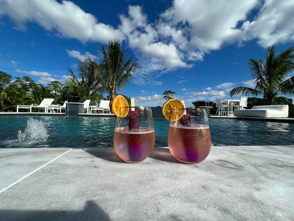 For Rent: $15,000 (3 beds, 2 baths, 2102 Square Feet)