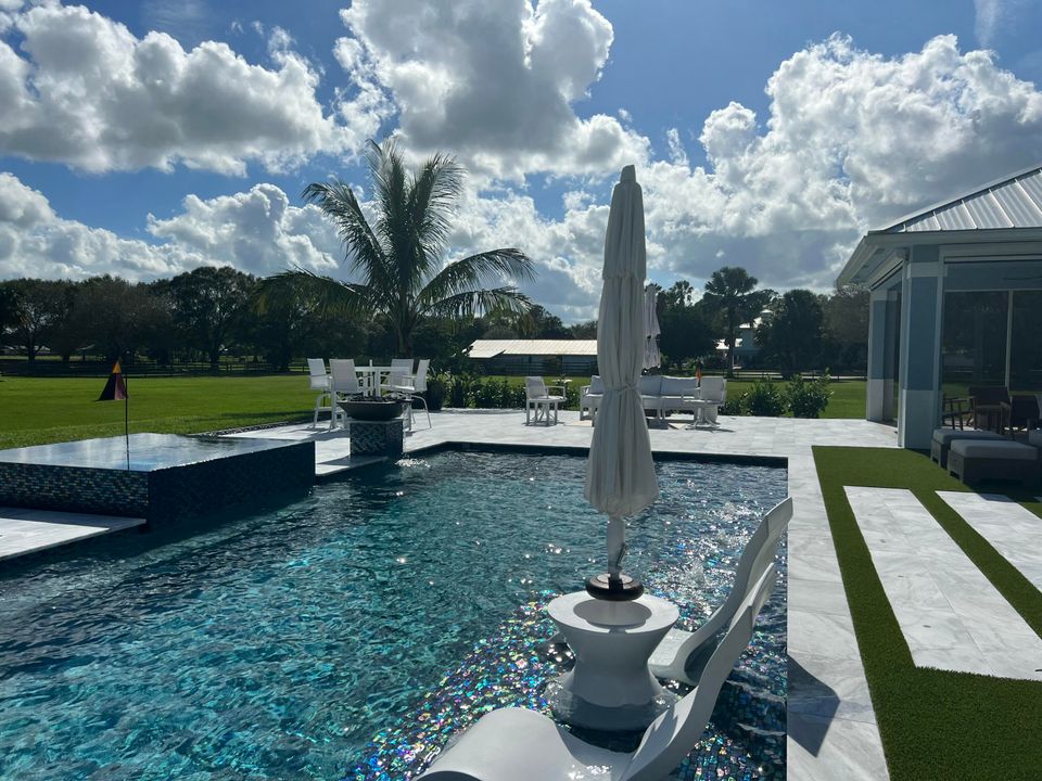 For Rent: $15,000 (3 beds, 2 baths, 2102 Square Feet)