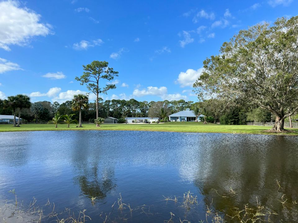 For Rent: $15,000 (3 beds, 2 baths, 2102 Square Feet)