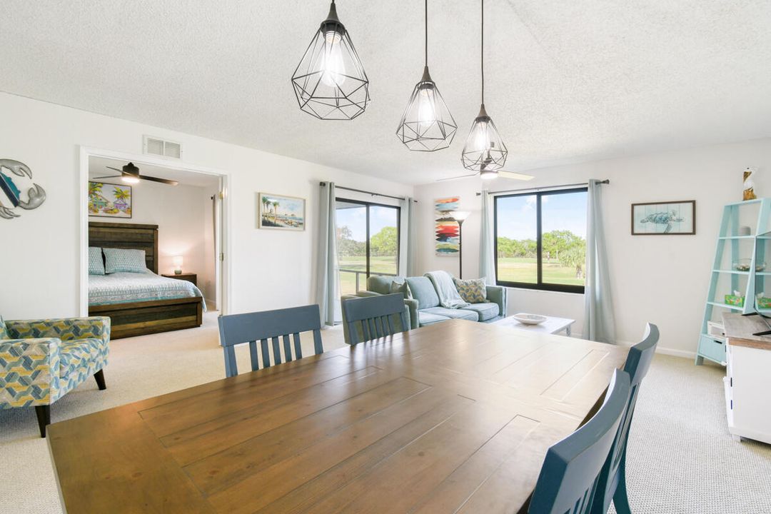 For Sale: $246,000 (2 beds, 2 baths, 1186 Square Feet)