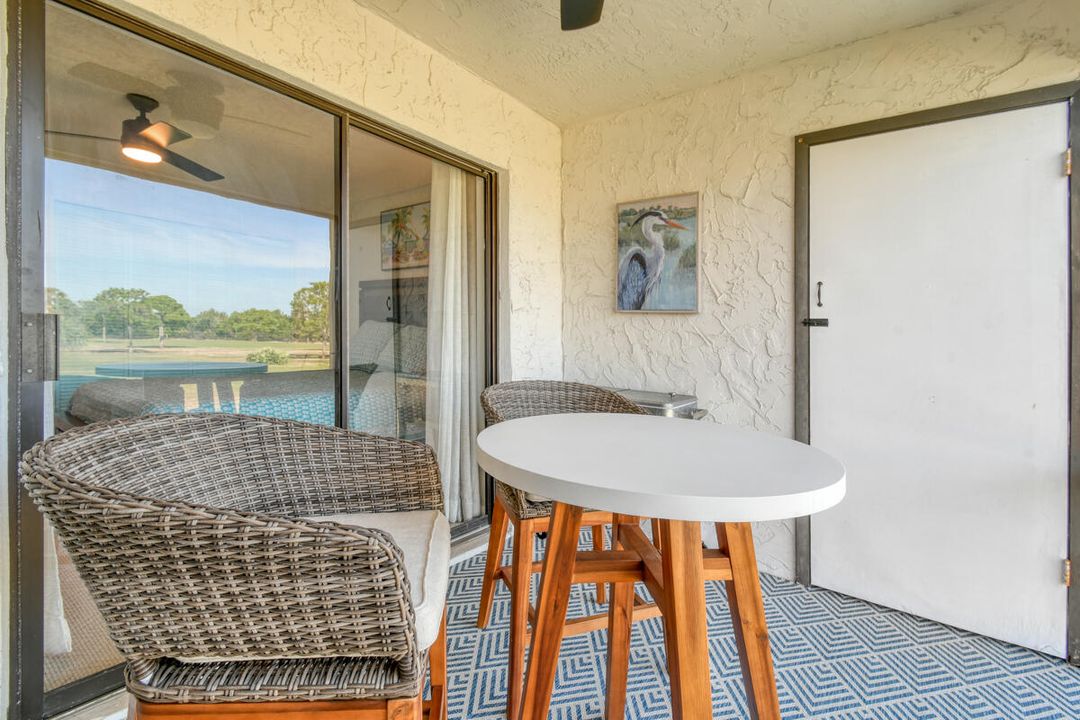 For Sale: $246,000 (2 beds, 2 baths, 1186 Square Feet)