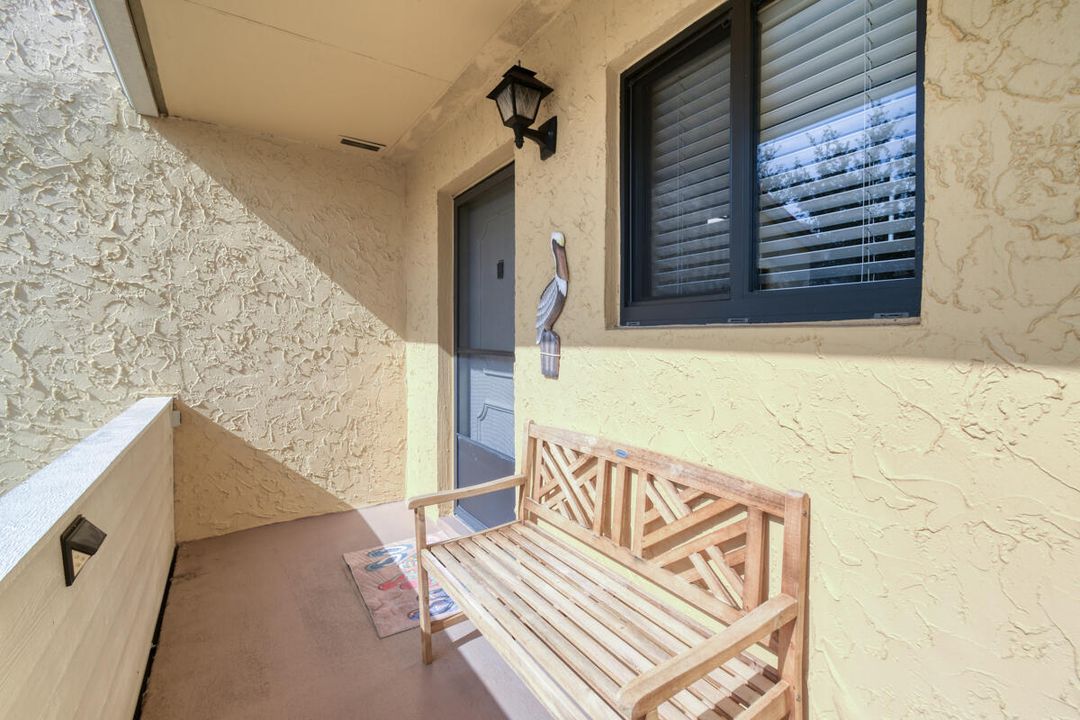 For Sale: $246,000 (2 beds, 2 baths, 1186 Square Feet)