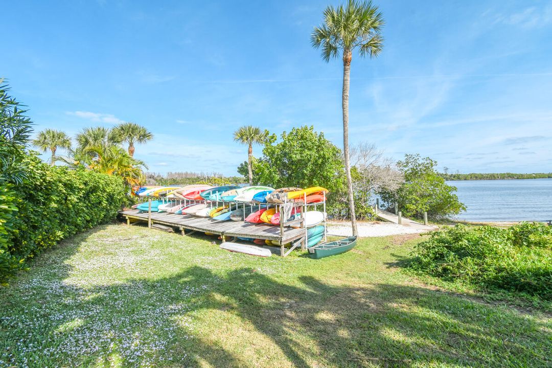 For Sale: $246,000 (2 beds, 2 baths, 1186 Square Feet)