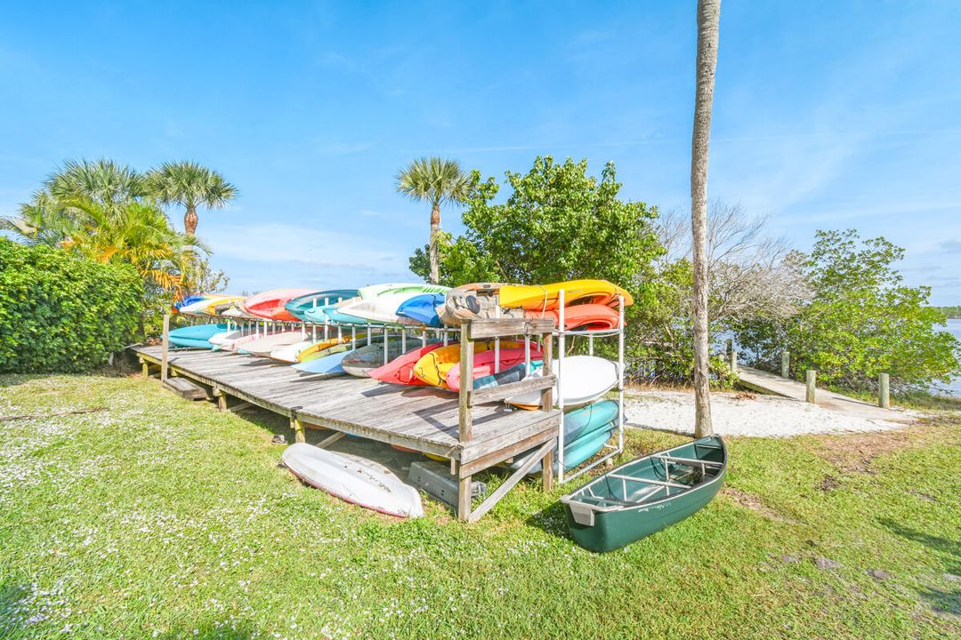 For Sale: $246,000 (2 beds, 2 baths, 1186 Square Feet)