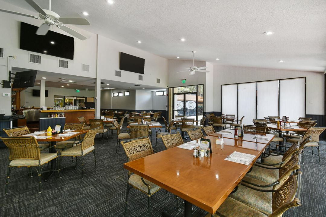 For Sale: $246,000 (2 beds, 2 baths, 1186 Square Feet)