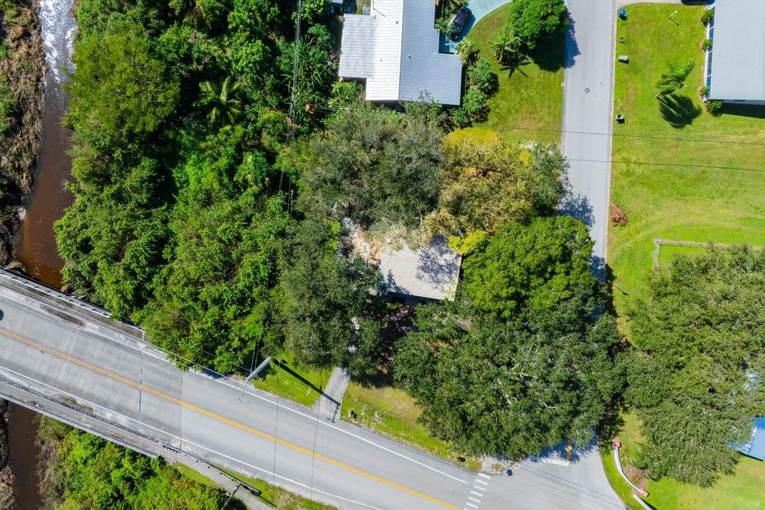 For Sale: $429,000 (4 beds, 3 baths, 2452 Square Feet)