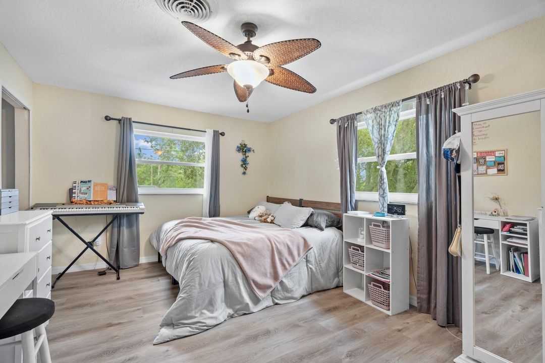 For Sale: $429,000 (4 beds, 3 baths, 2452 Square Feet)