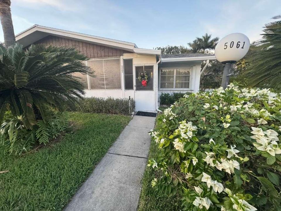 En Venta: $220,000 (2 camas, 2 baños, 1250 Pies cuadrados)