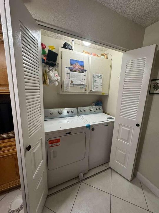 En Venta: $220,000 (2 camas, 2 baños, 1250 Pies cuadrados)