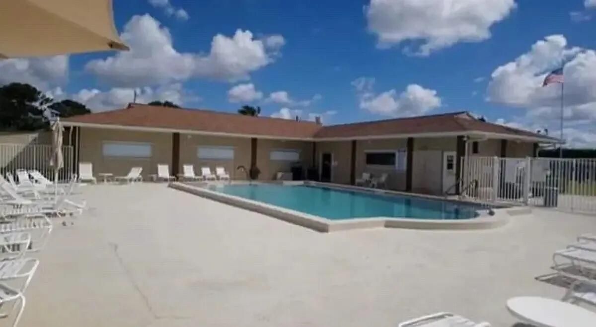 For Rent: $1,450 (2 beds, 2 baths, 1392 Square Feet)