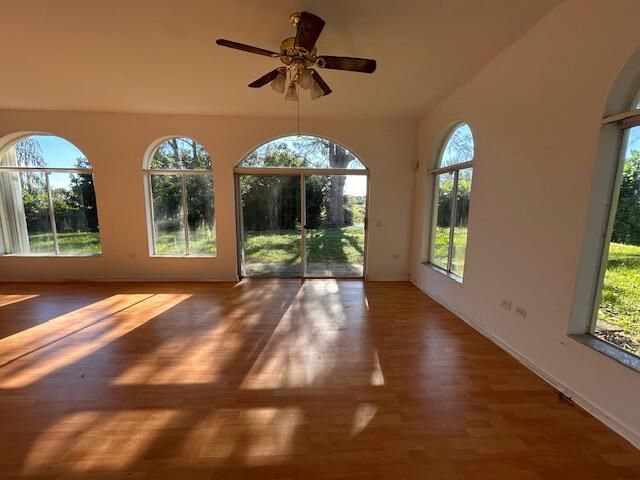 На продажу: $1,099,900 (4 спален, 3 ванн, 3168 Квадратных фут)