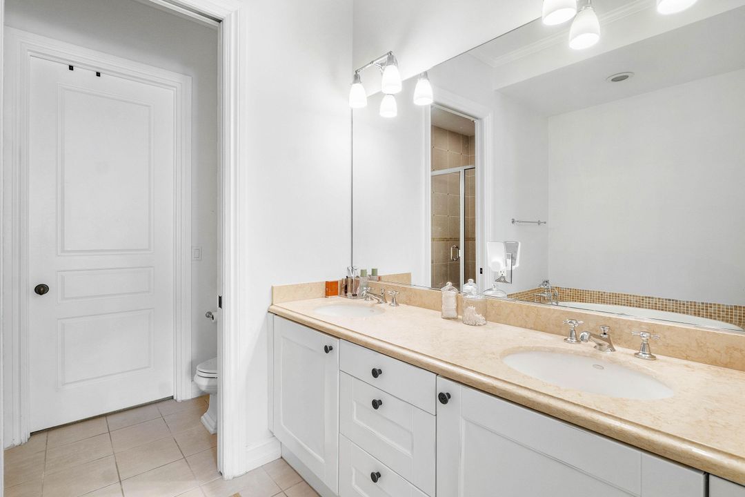 待售: $995,000 (3 贝兹, 3 浴室, 2046 平方英尺)