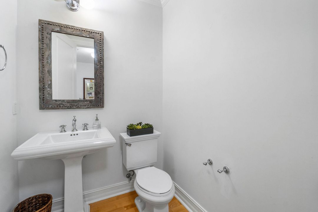 待售: $995,000 (3 贝兹, 3 浴室, 2046 平方英尺)