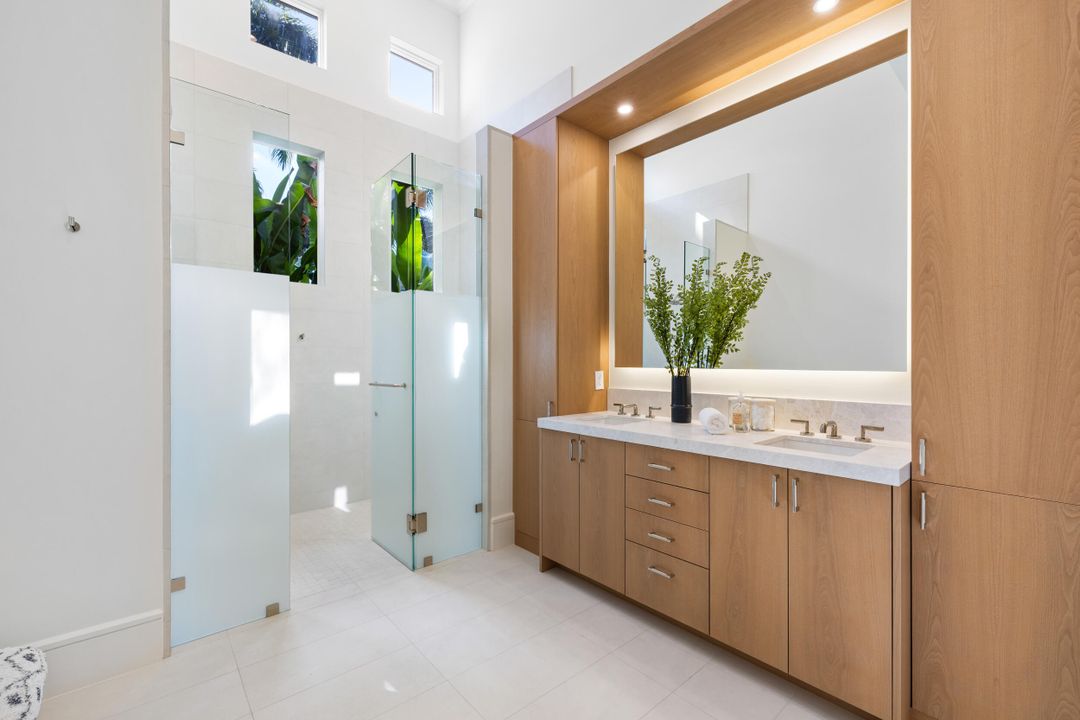 En Venta: $9,995,000 (4 camas, 4 baños, 5694 Pies cuadrados)