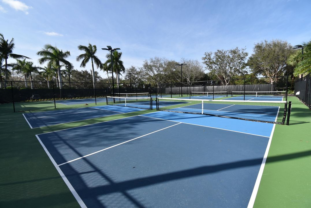 出租: $2,700 (3 贝兹, 2 浴室, 1316 平方英尺)