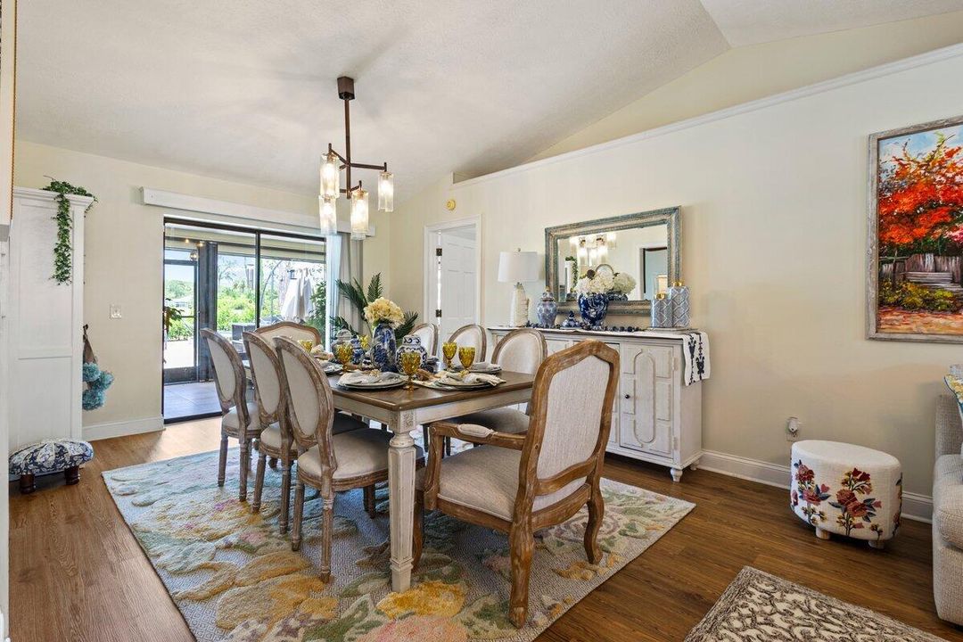 For Rent: $4,200 (3 beds, 2 baths, 1984 Square Feet)