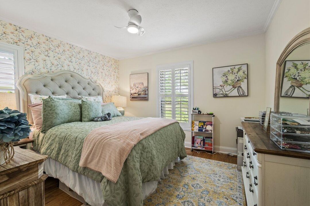 For Rent: $4,200 (3 beds, 2 baths, 1984 Square Feet)