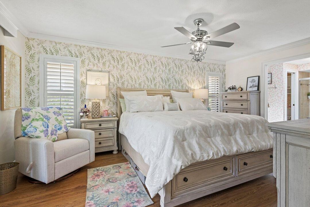 For Rent: $4,200 (3 beds, 2 baths, 1984 Square Feet)