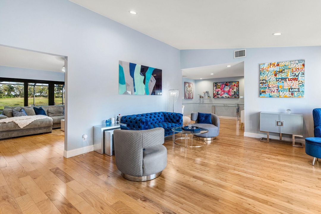 For Sale: $869,000 (3 beds, 3 baths, 2304 Square Feet)