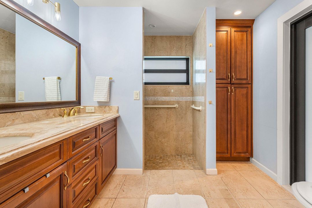 For Sale: $869,000 (3 beds, 3 baths, 2304 Square Feet)