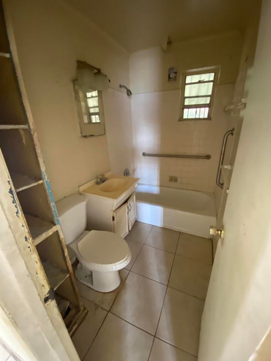 En Venta: $219,000 (4 camas, 1 baños, 900 Pies cuadrados)