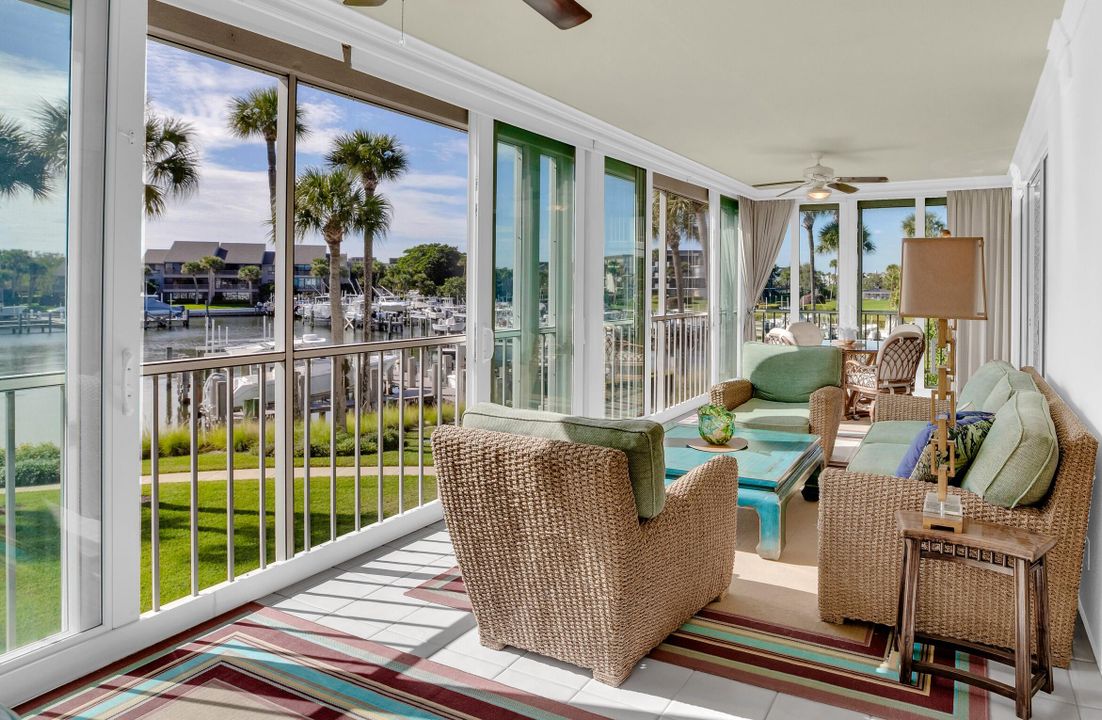 En Venta: $1,250,000 (3 camas, 2 baños, 2603 Pies cuadrados)