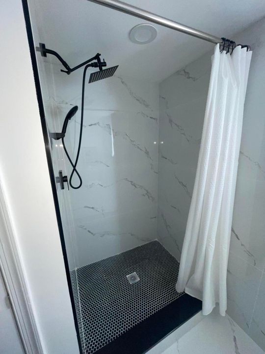 For Sale: $245,000 (2 beds, 2 baths, 1130 Square Feet)