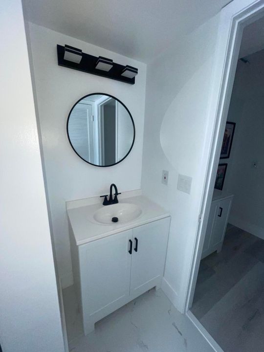 For Sale: $245,000 (2 beds, 2 baths, 1130 Square Feet)