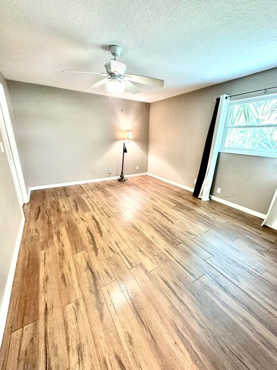 For Sale: $242,000 (2 beds, 2 baths, 1248 Square Feet)