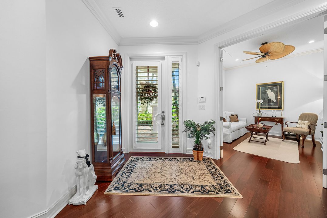 For Sale: $985,000 (2 beds, 2 baths, 2124 Square Feet)