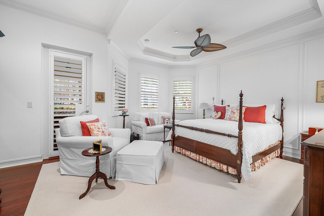 For Sale: $985,000 (2 beds, 2 baths, 2124 Square Feet)