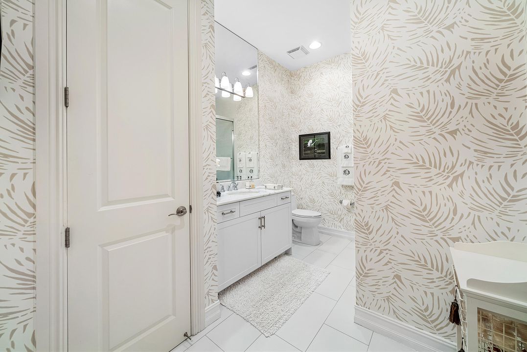 For Sale: $985,000 (2 beds, 2 baths, 2124 Square Feet)