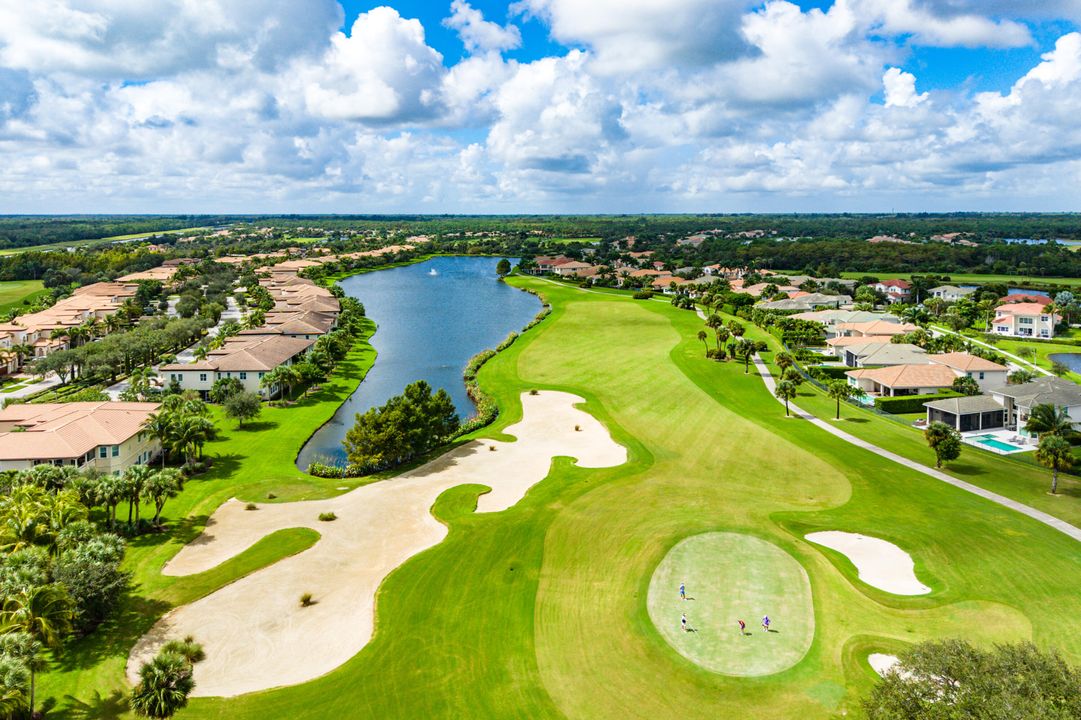 For Sale: $985,000 (2 beds, 2 baths, 2124 Square Feet)