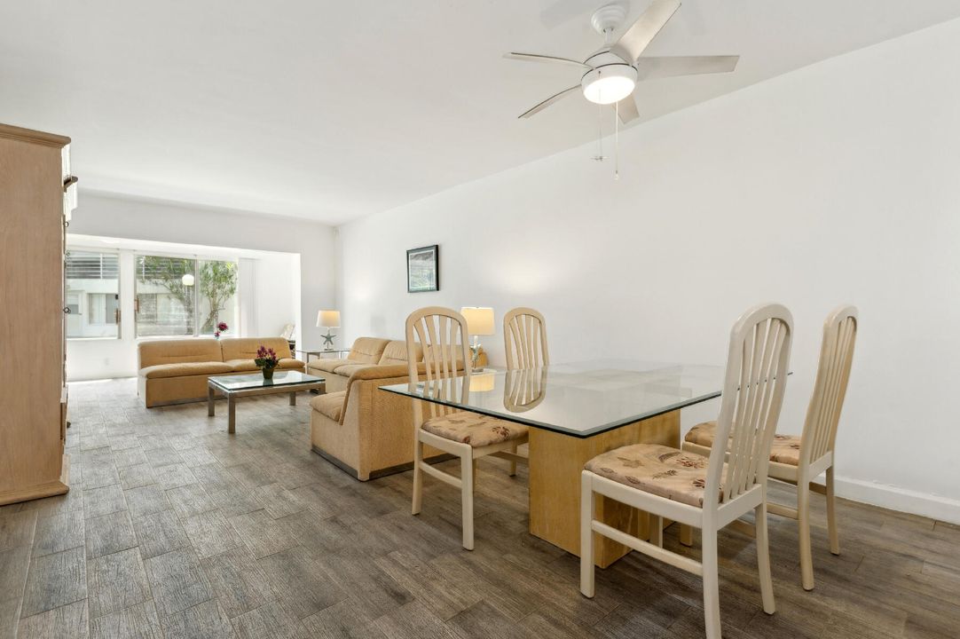 待售: $185,000 (2 贝兹, 2 浴室, 1232 平方英尺)