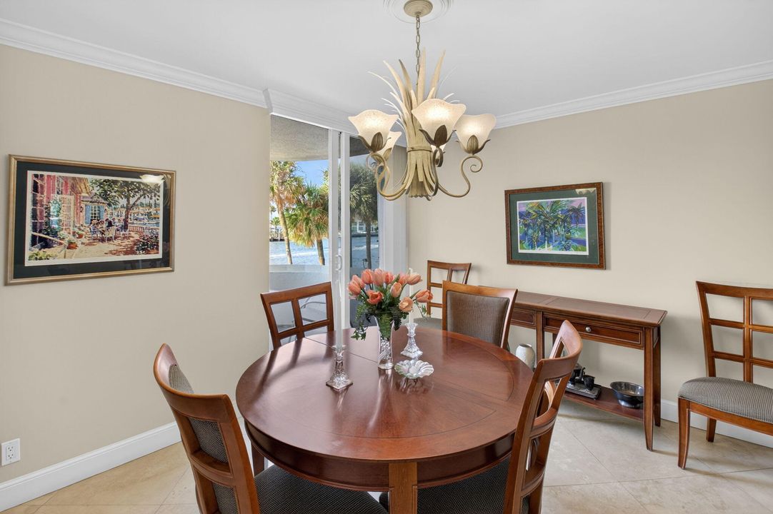 En Venta: $643,000 (2 camas, 2 baños, 1482 Pies cuadrados)