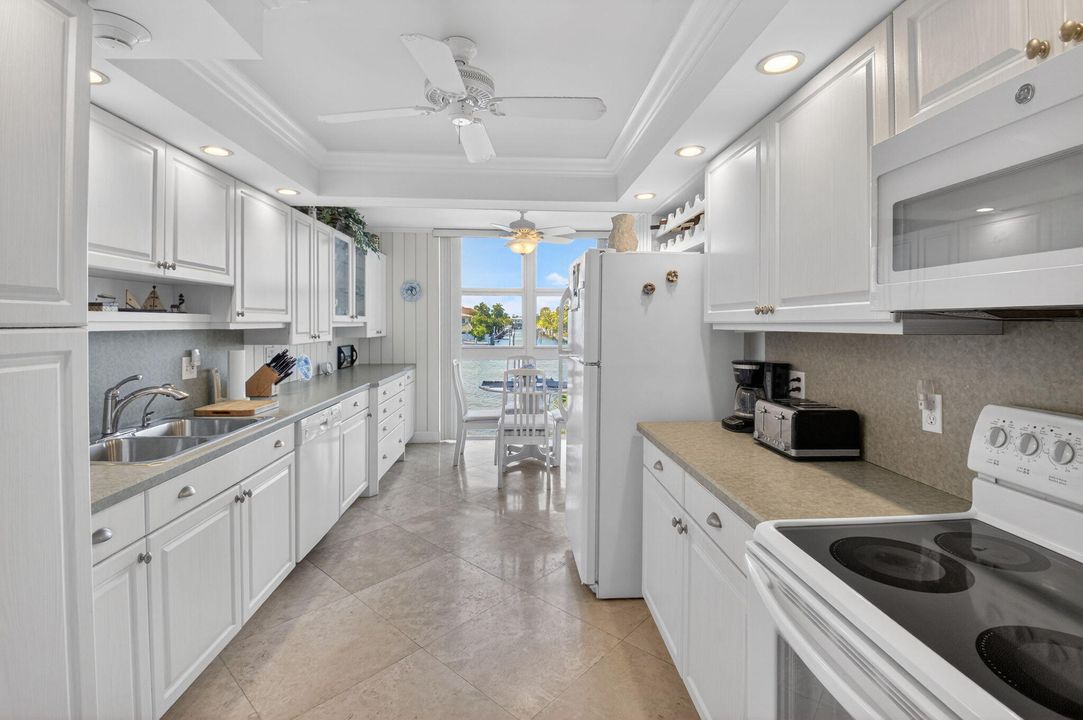 En Venta: $643,000 (2 camas, 2 baños, 1482 Pies cuadrados)