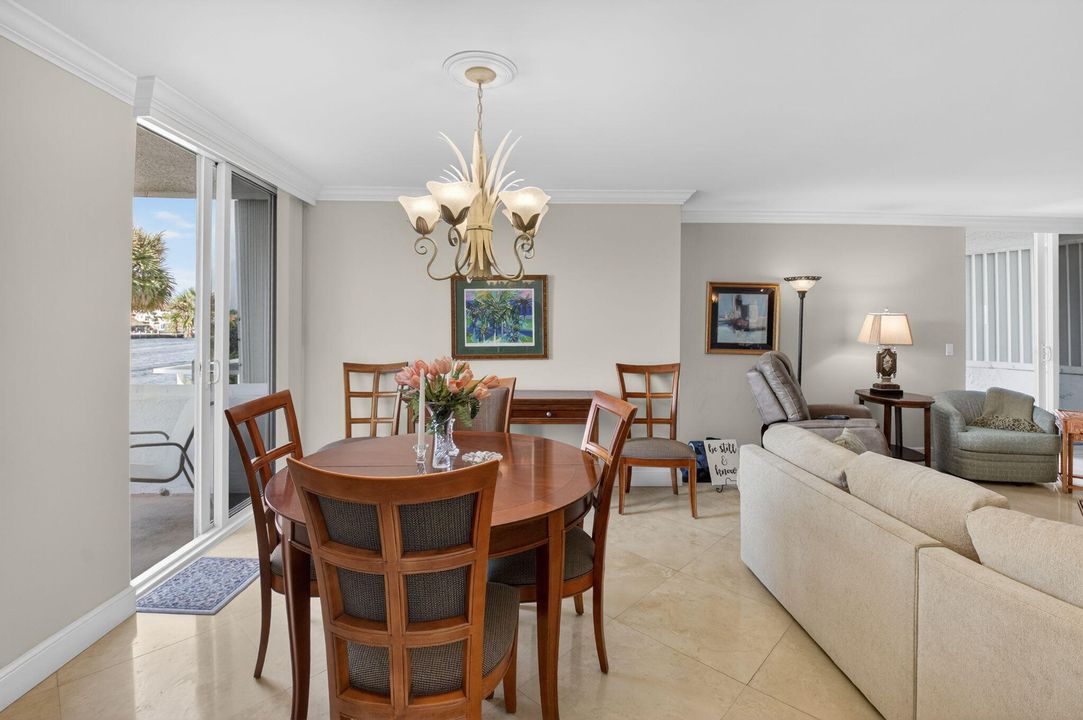 En Venta: $643,000 (2 camas, 2 baños, 1482 Pies cuadrados)